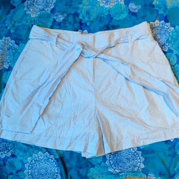 crown & ivy Pants - Crown & Ivy Striped shorts